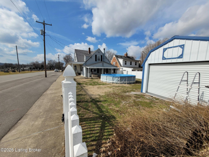 Listing Image 6