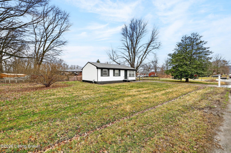 Listing Image 37