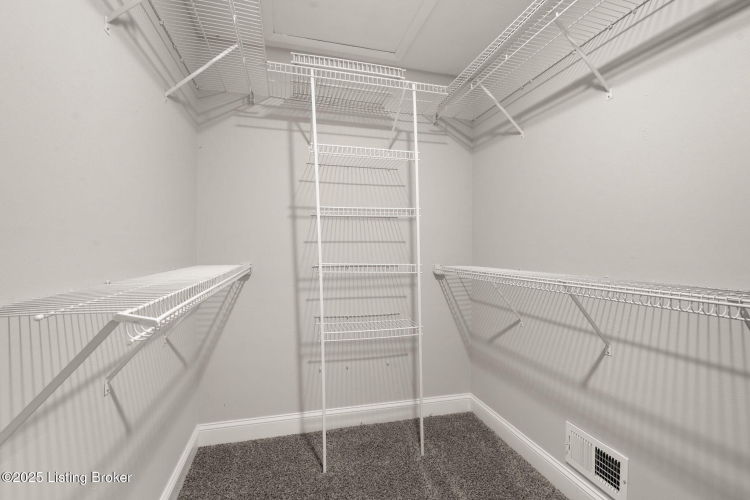 Listing Image 40
