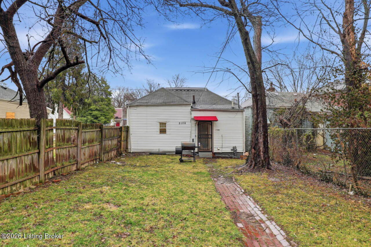 Listing Image 11