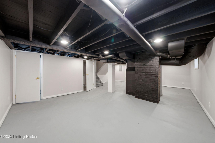 Listing Image 39