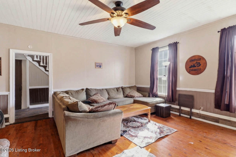 Listing Image 5