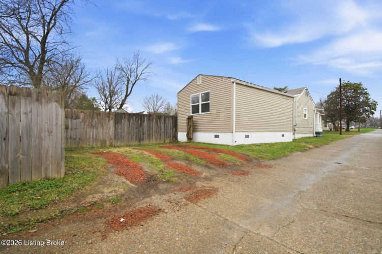 Listing Image 49