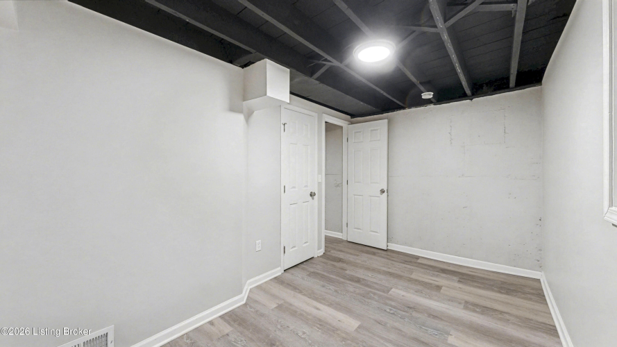 Listing Image 31