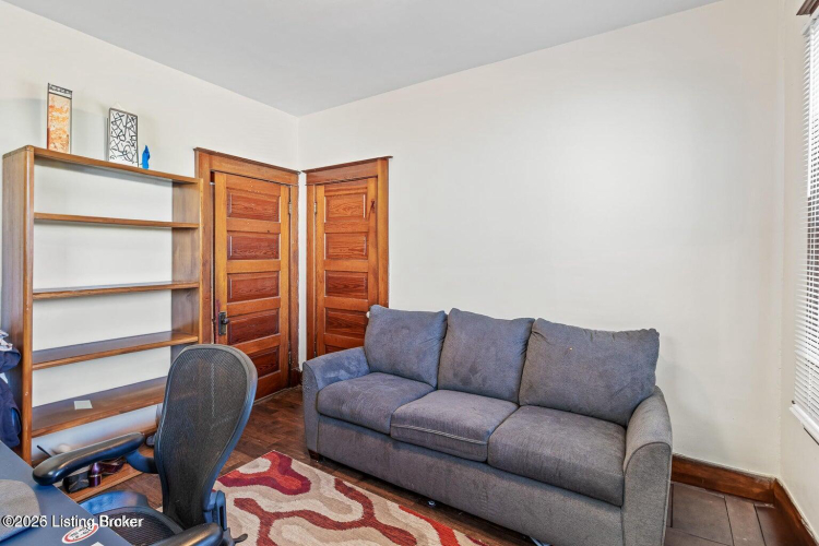 Listing Image 21