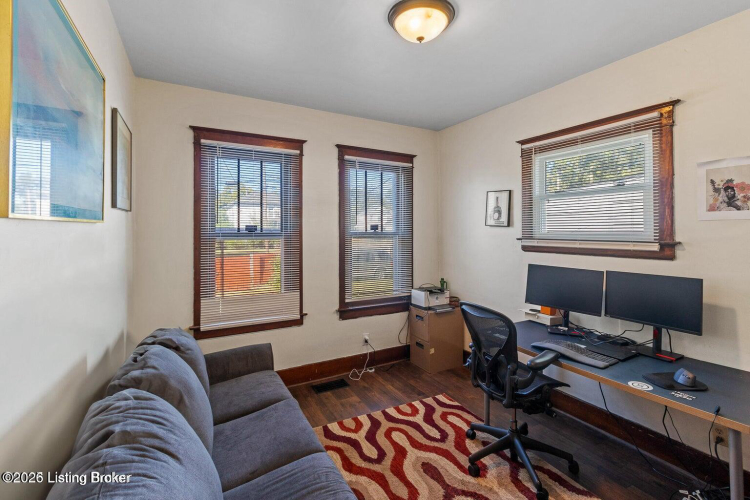 Listing Image 22