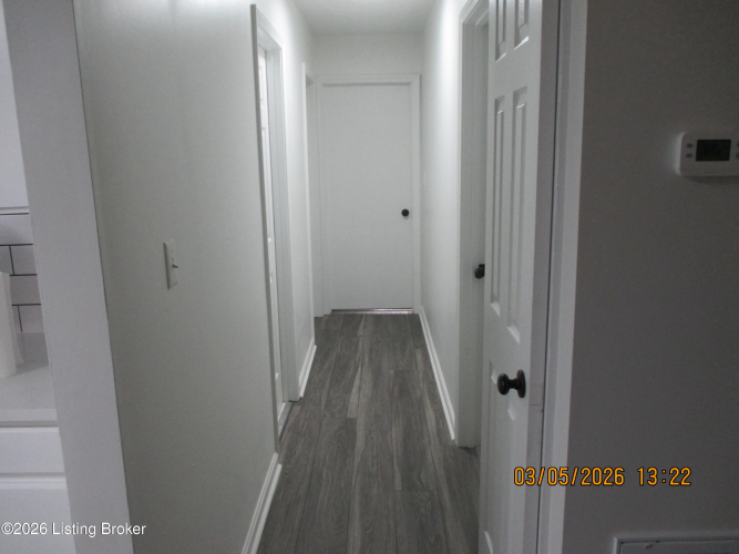 Listing Image 28