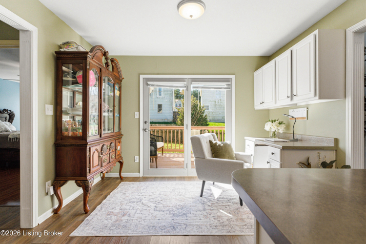Listing Image 14