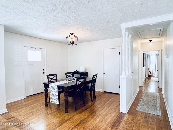 Listing Image 19