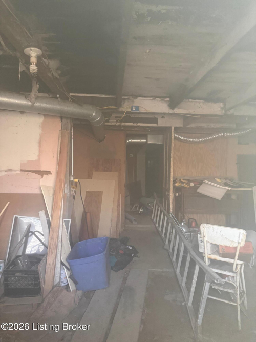 Listing Image 16