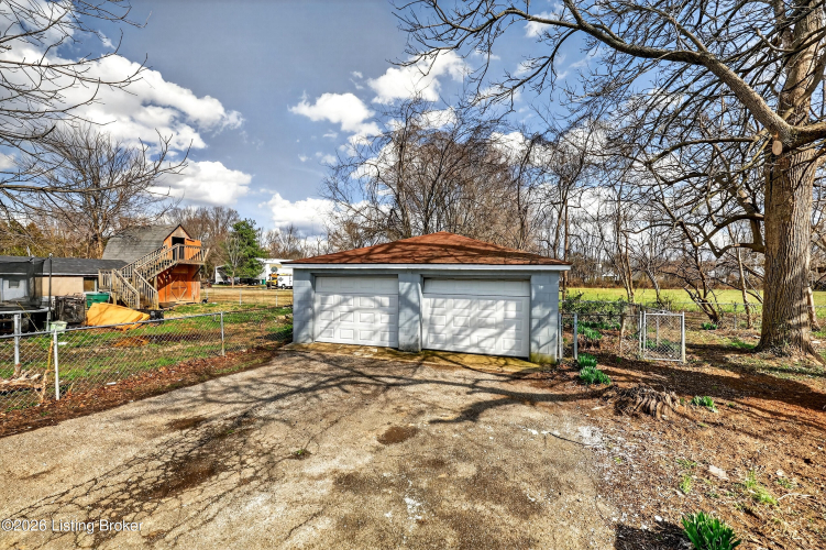 Listing Image 32