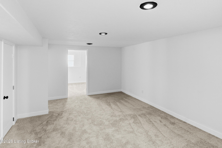 Listing Image 41