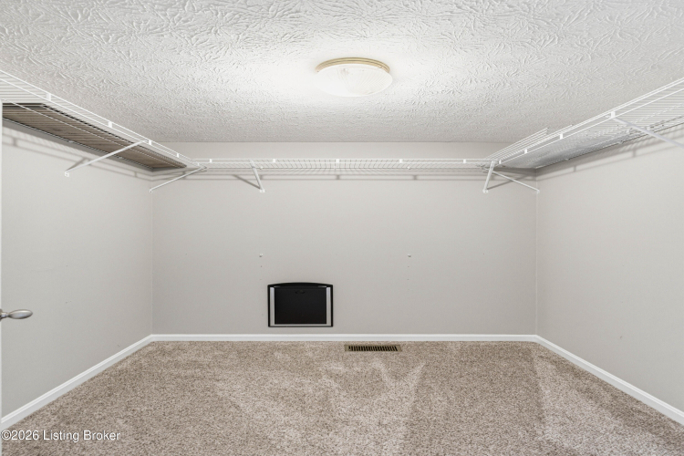 Listing Image 59