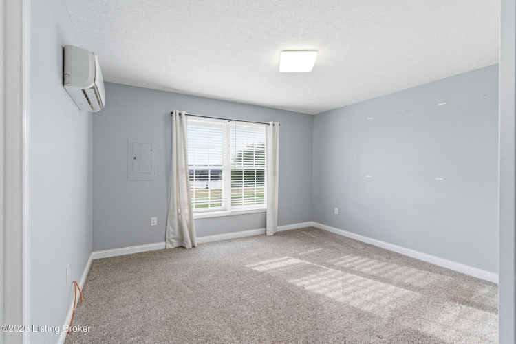 Listing Image 70