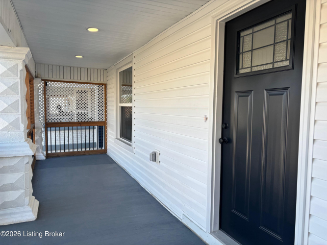 Listing Image 8