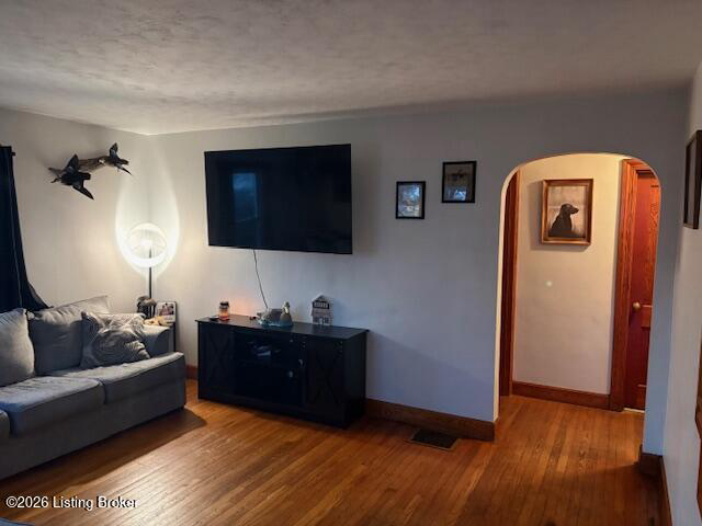 Listing Image 12