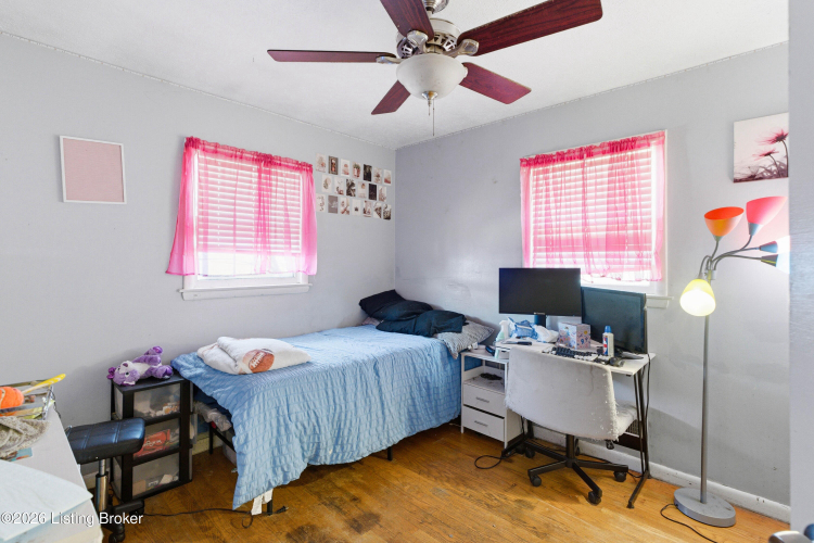 Listing Image 14