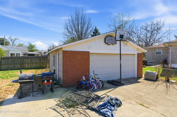 Listing Image 27
