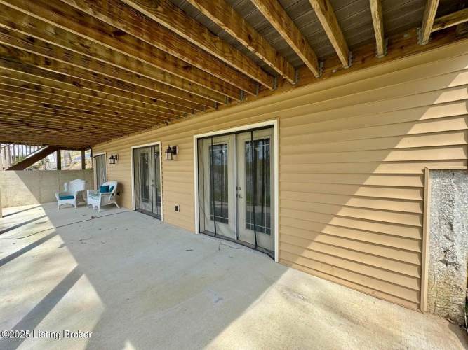 Listing Image 82