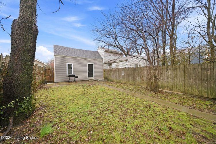 Listing Image 43