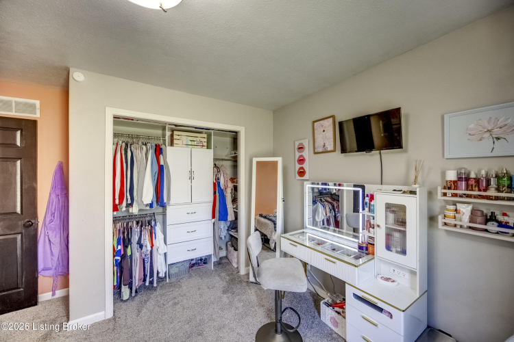 Listing Image 42