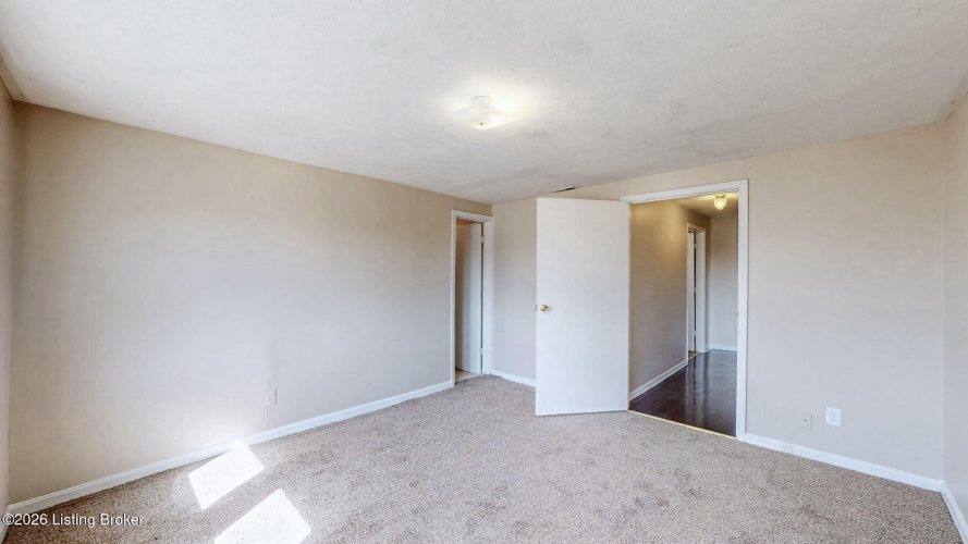 Listing Image 27