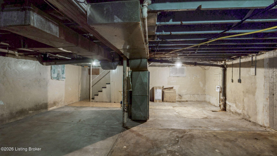 Listing Image 30