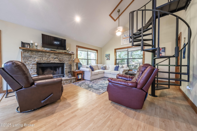 Listing Image 16
