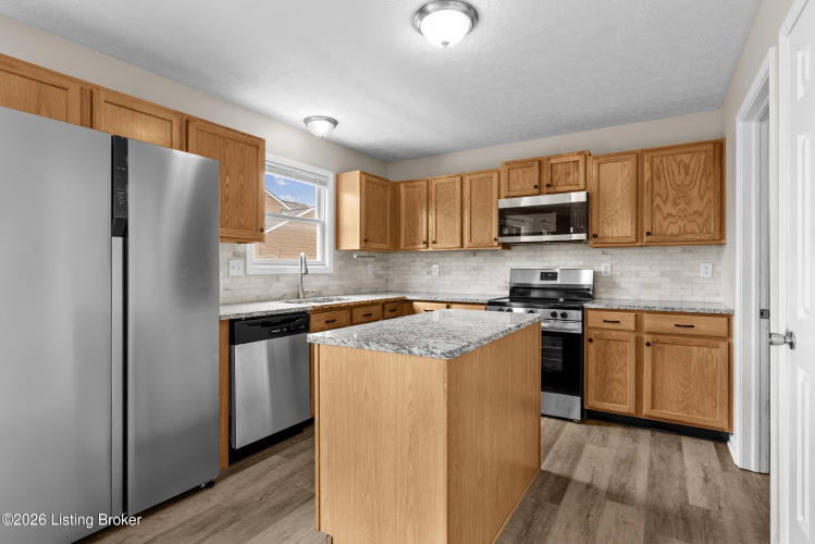 Listing Image 16