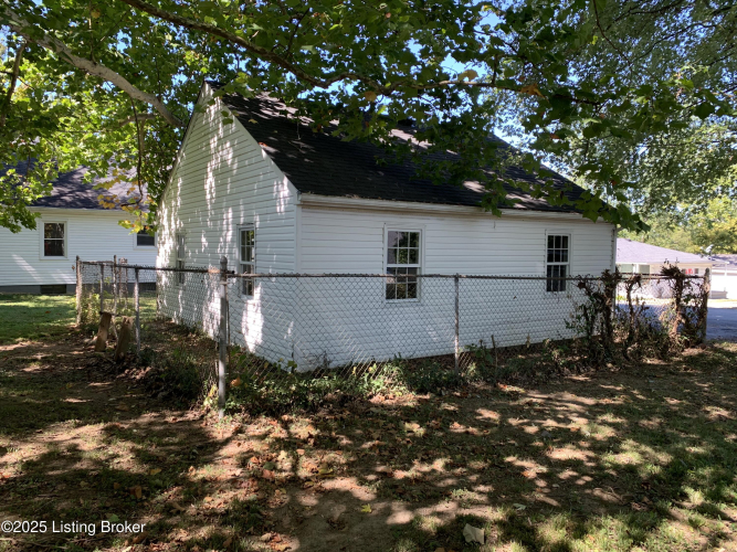 Listing Image 29