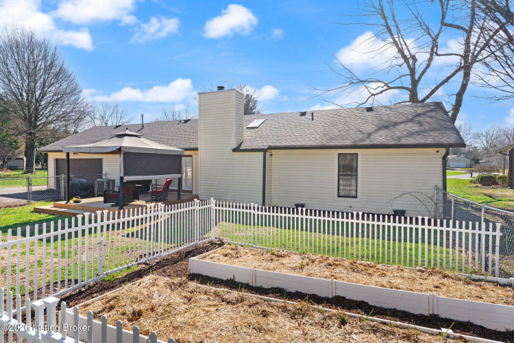 Listing Image 36