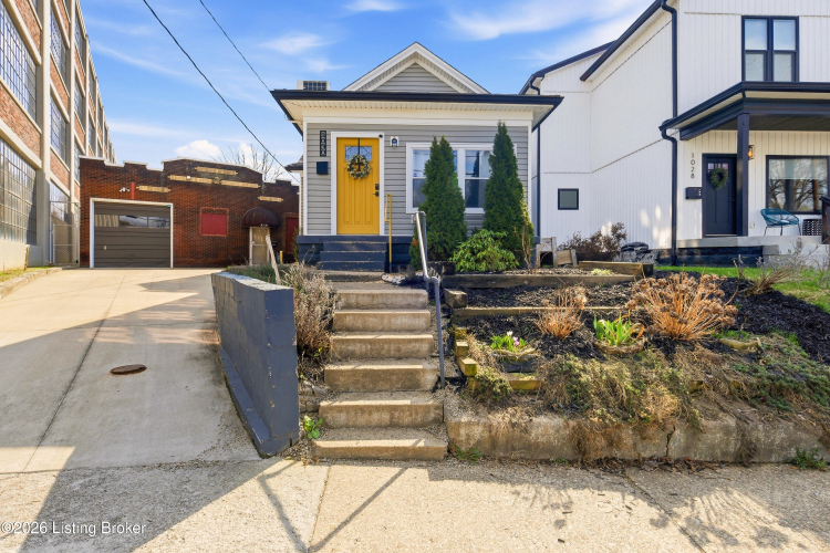 Listing Image 3