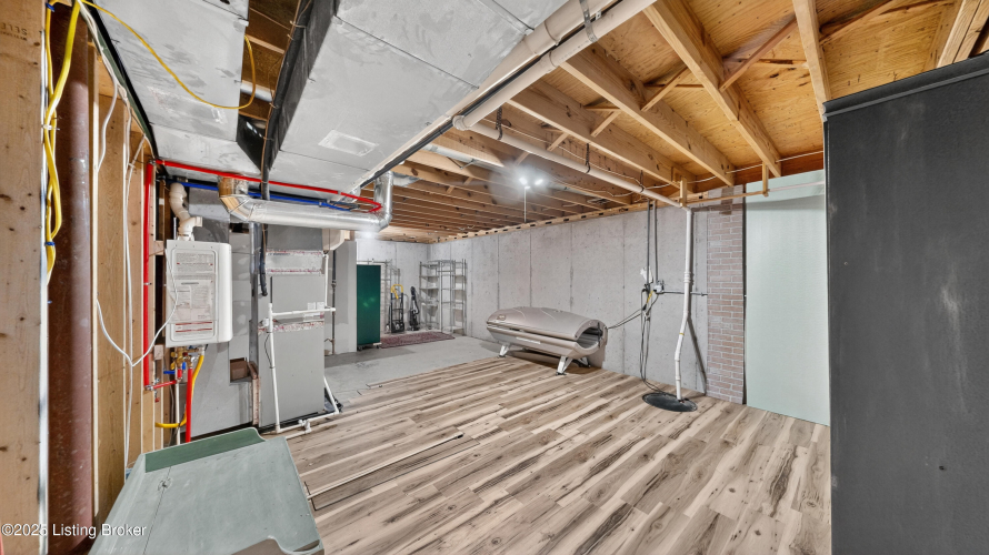 Listing Image 55