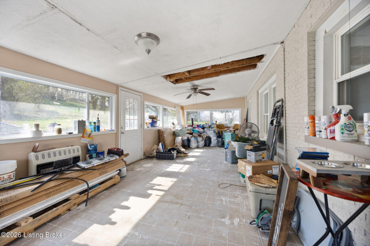 Listing Image 29