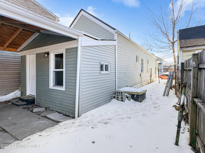 Listing Image 23