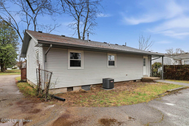 Listing Image 32