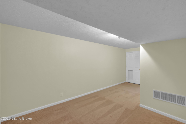 Listing Image 44