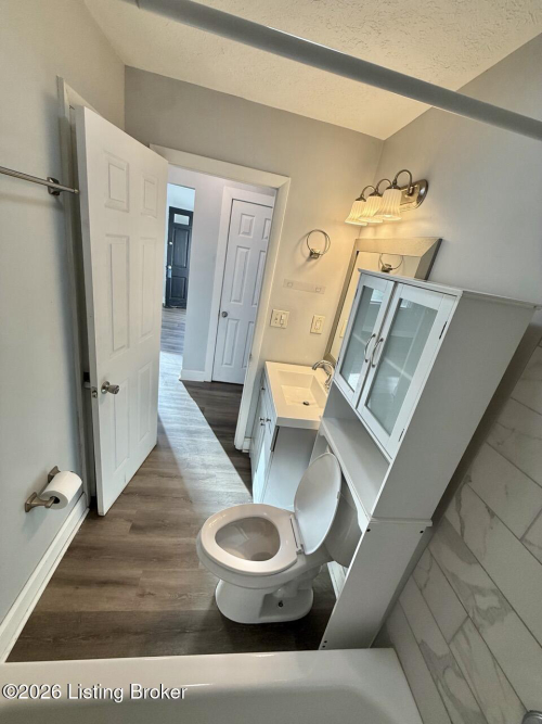 Listing Image 14
