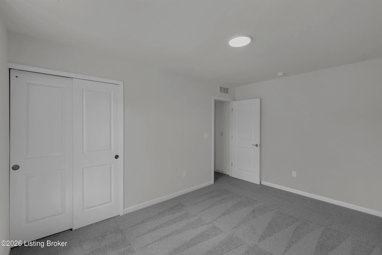 Listing Image 26