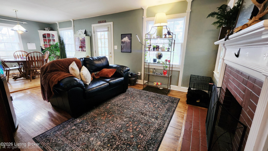 Listing Image 15
