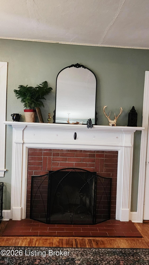 Listing Image 16