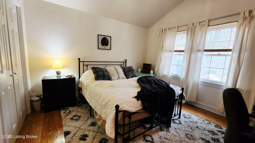Listing Image 21