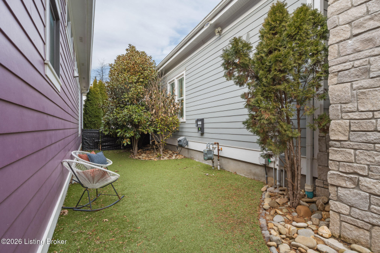 Listing Image 40
