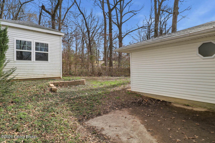 Listing Image 44