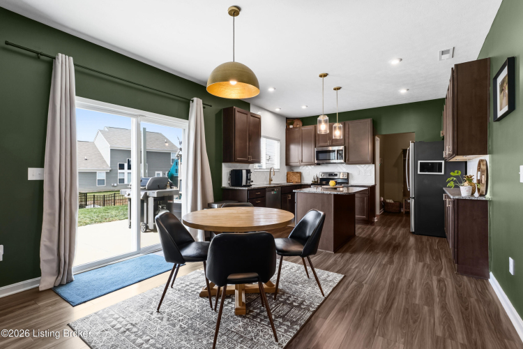 Listing Image 19