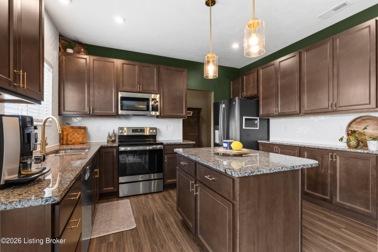Listing Image 20