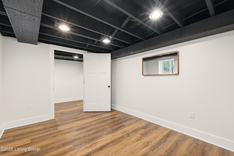 Listing Image 55
