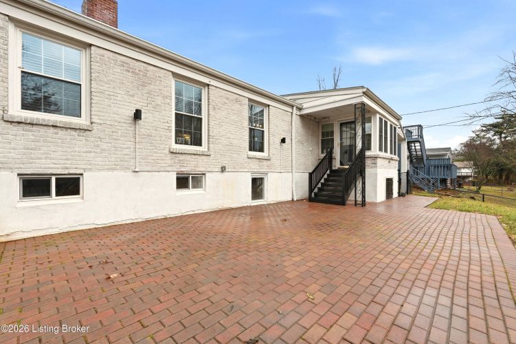Listing Image 59