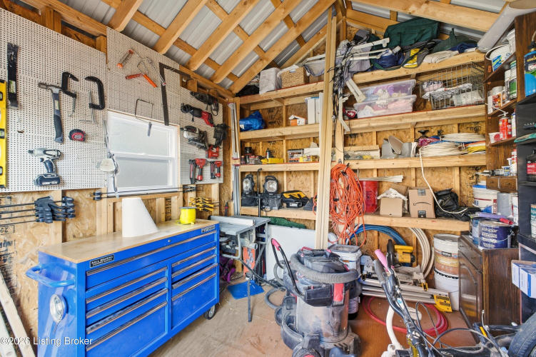 Listing Image 73