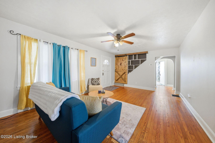 Listing Image 5